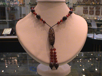 Modern-dzi-bead-necklace